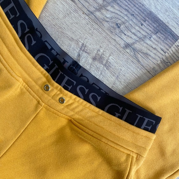 Guess Tracksuit - Picture 6 of 7